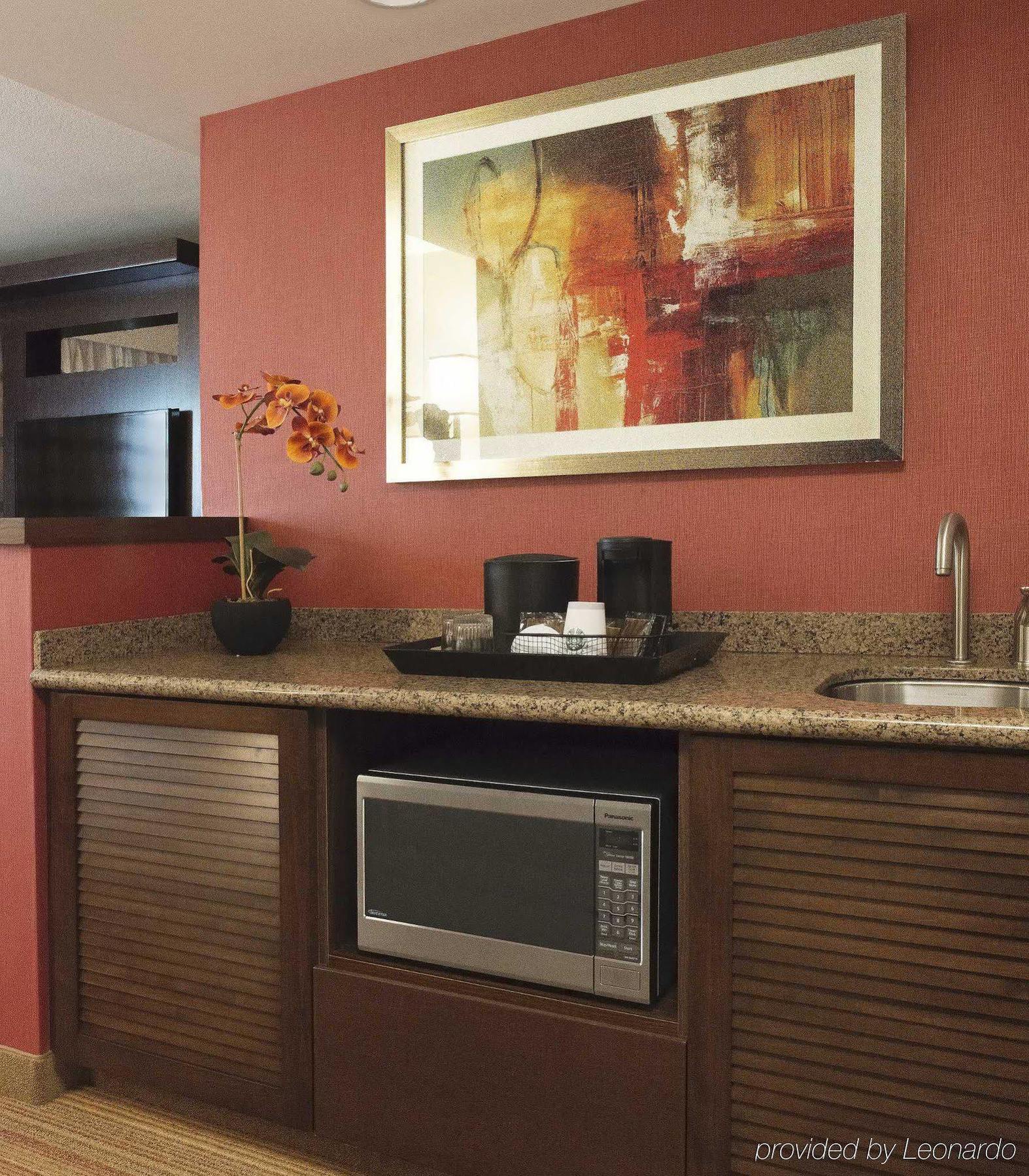 Hotel Courtyard By Marriott Angeles Woodland Hills 3*