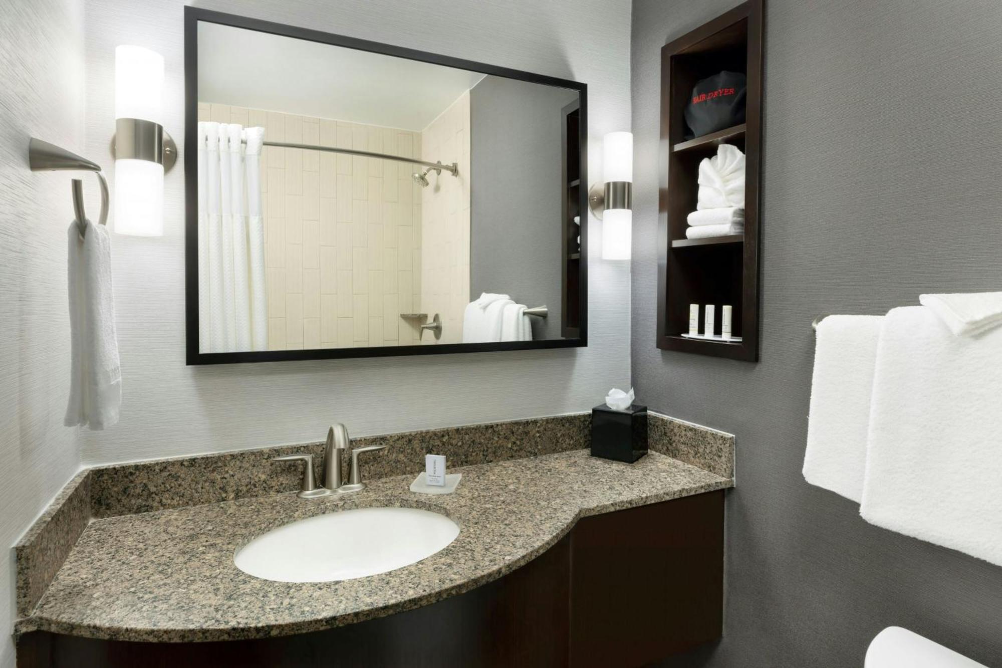Hotel Courtyard By Marriott Angeles Woodland Hills Los Angeles