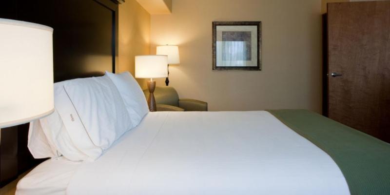 Courtyard By Marriott Angeles Woodland Hills Hotel